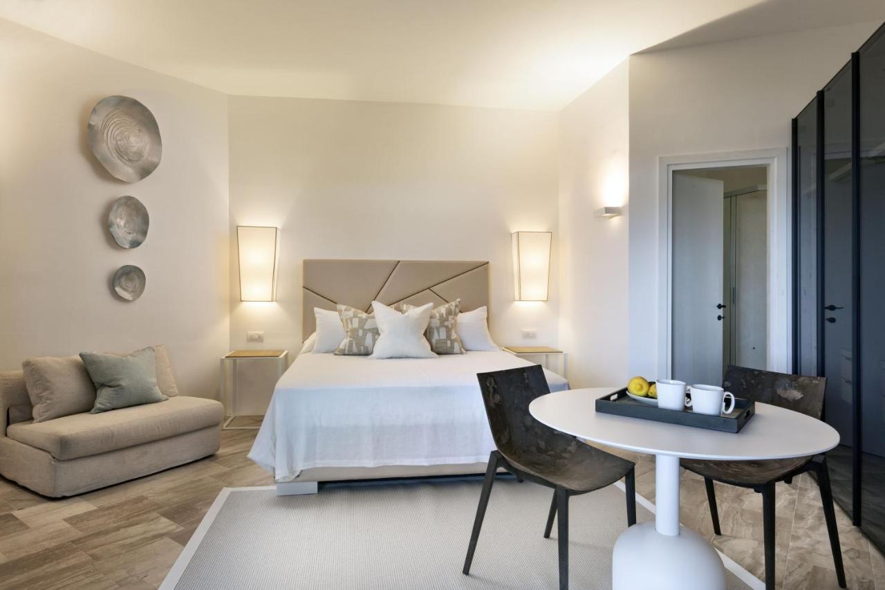Le Suites Porto Cervo Exterior foto