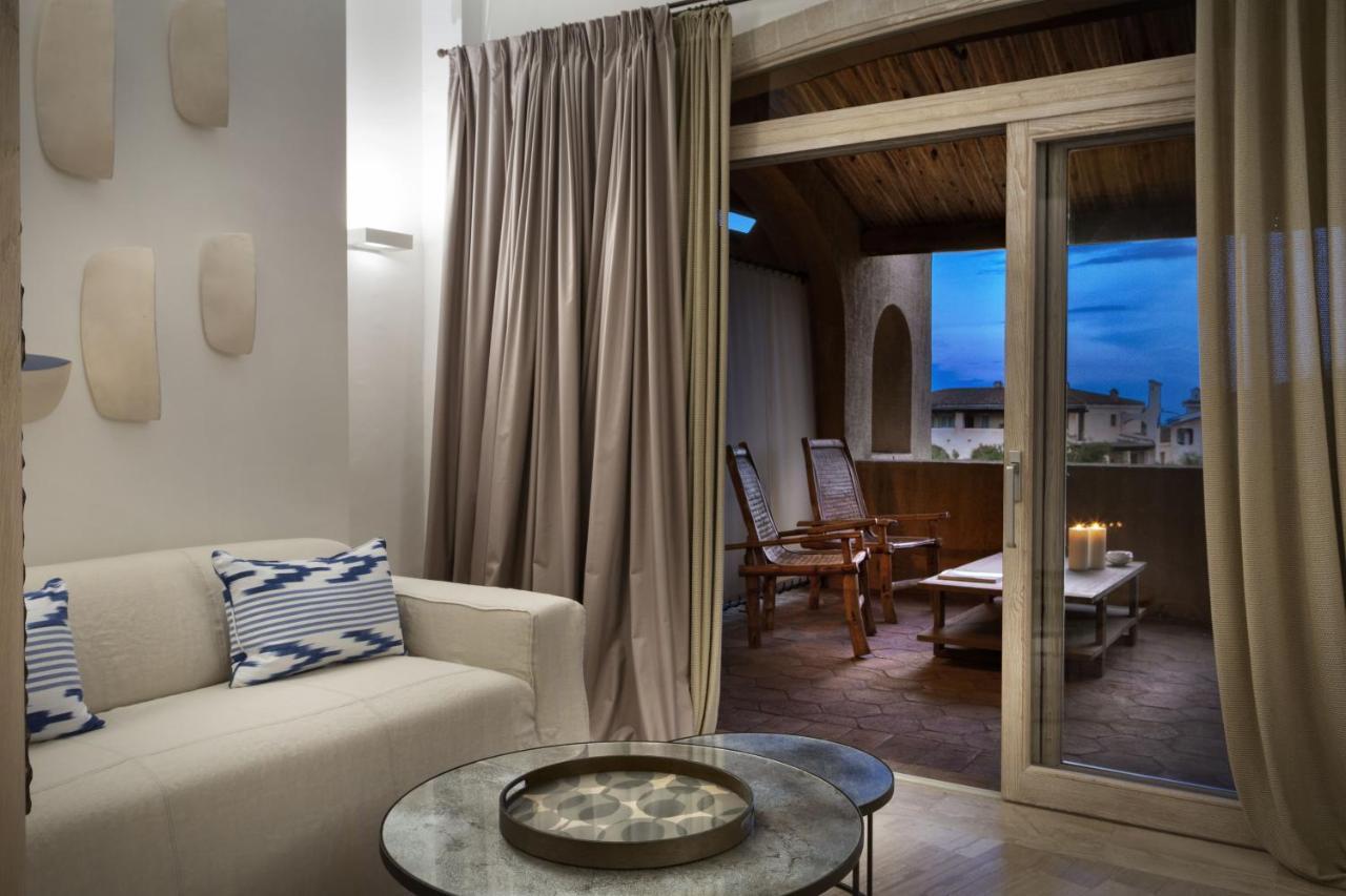 Le Suites Porto Cervo Exterior foto